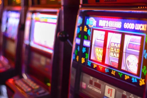 live roulette table interface